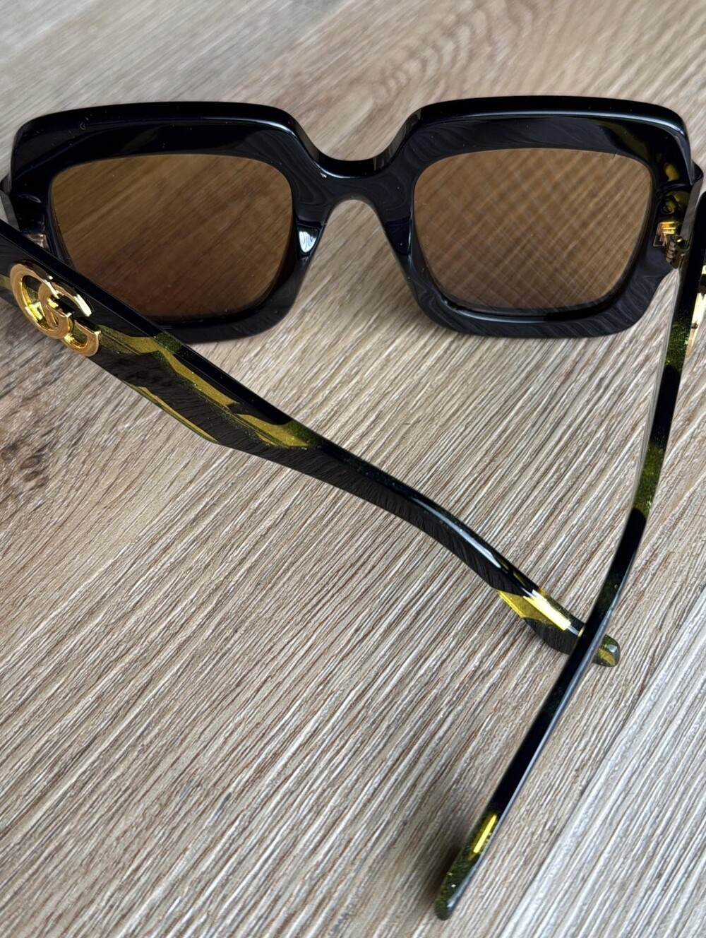 Gucci GG1547S, Woman's Sunglasses, Size 50X0X0 - Picture 7 of 9